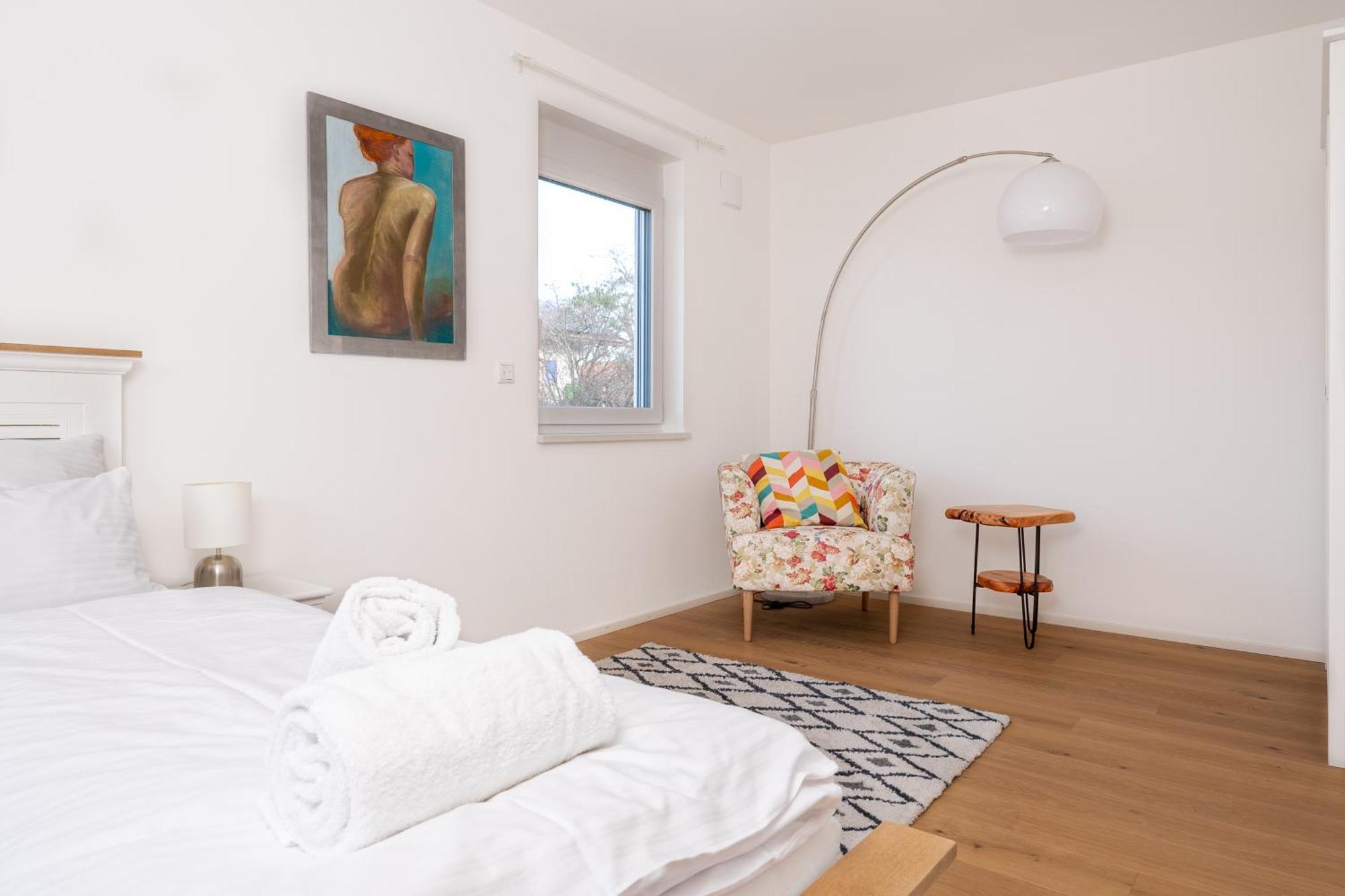 Liboria: Stylisches Haus; Sauna ; 4Min Zum See Seehausen am Staffelsee Bagian luar foto